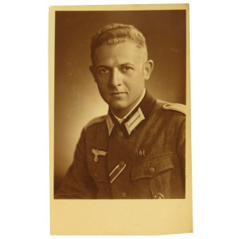 Lieutenant-fantassin allemand avec une barre de ruban Prag. Espenlaub militaria